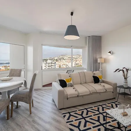 Alegria I By An Island